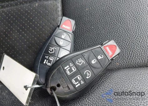 2017 Dodge Grand Caravan Sxt из США, поврежденный, VIN 2C4RDGCG2HR660782